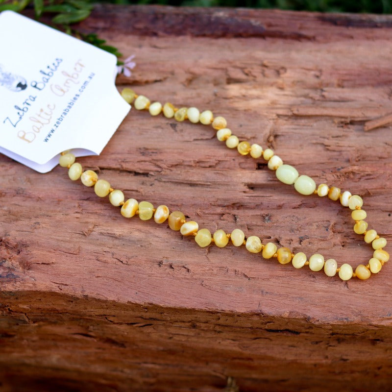 Amber Necklace Milky | Baby 32cm