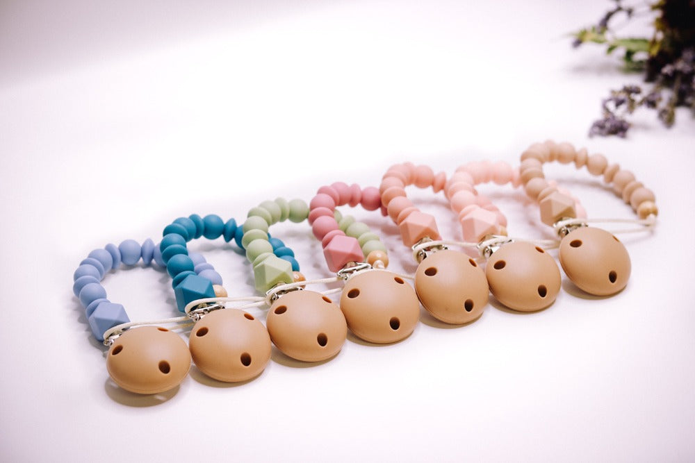 Dummy clip flexi hexi silicone dummy clip
