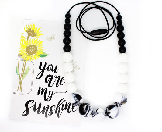 Silicone Necklace for Mums | Safe & Stylish Breastfeeding Accessory