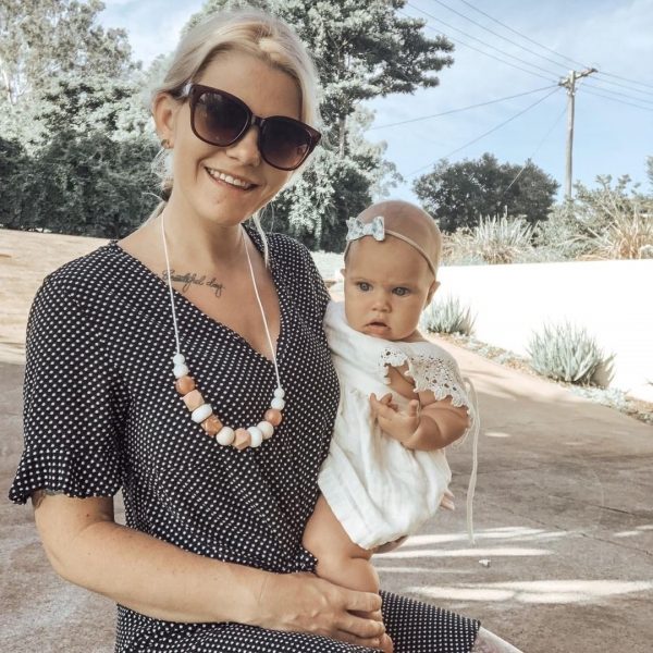 Silicone teething necklace for mum silicone breastfeeding necklace neutral peach tone