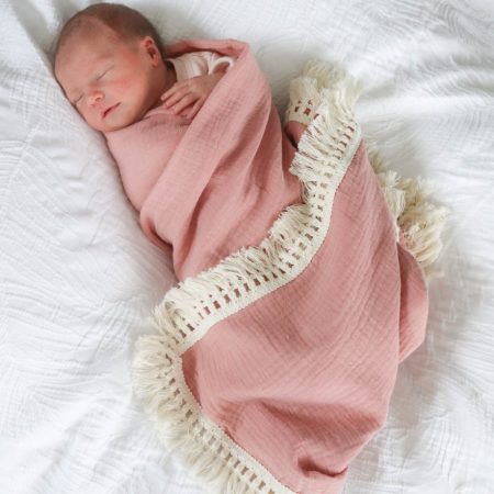 Swaddle Fringe Blankets Cotton - Dusty Pink Swaddle Blankets Cotton 120cm x 100cm Beautiful soft dusty pink. Soft to touch and gentle against the skin. Our muslin cotton blankets are ideal for swaddling, use as a pram cover, nursing cover, burp cloth or play mat. Measuring 120cm x 100cm and made from cotton muslin with the added fringe, these swaddles are breathable and their generous size makes swaddling easy.