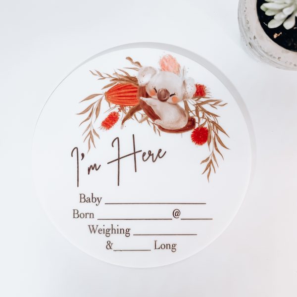 Birth Announcement Plaques - Australiana I'm Here Announce baby in an extra special way with our birth announcement plaques. Babies name, date, eeight, time and length. These beautiful keepsakes can we drawn on with a Ultra fine point permanent marker or whiteboard marker.Our designs are exclusive to Zebra Babies and are our original digital design. Made from quality 15cm round and 3mm thick Acrylic. All discs are designed to be ready as a sentence, EXAMPLE: Baby Luca John Smith, Born 30/11/21 @ 5:59pm weighing 6 lb 7 oz & 53cm long.