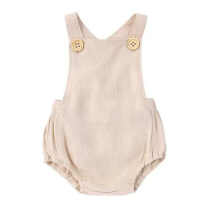 Linen Overall Romper - Cream Introducing our charming Baby Linen Romper, designed to keep your little one comfortable and stylish throughout their early years. Crafted with love from the softest, breathable cotton/linen, this romper is gentle on your baby's delicate skin, ensuring they stay cozy and comfortable. The natural fabric ensures durability and ease of care, making it a practical addition to your baby's wardrobe.