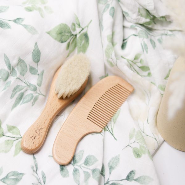 Wooden Baby Brush and Comb Set The Wooden Baby Brush and Comb Set, made from beechwood and natural goat hair. The perfect choice for gently grooming your little one's soft and delicate hair. Regular brushing with this set offers amazing benefits to your baby’s well being.